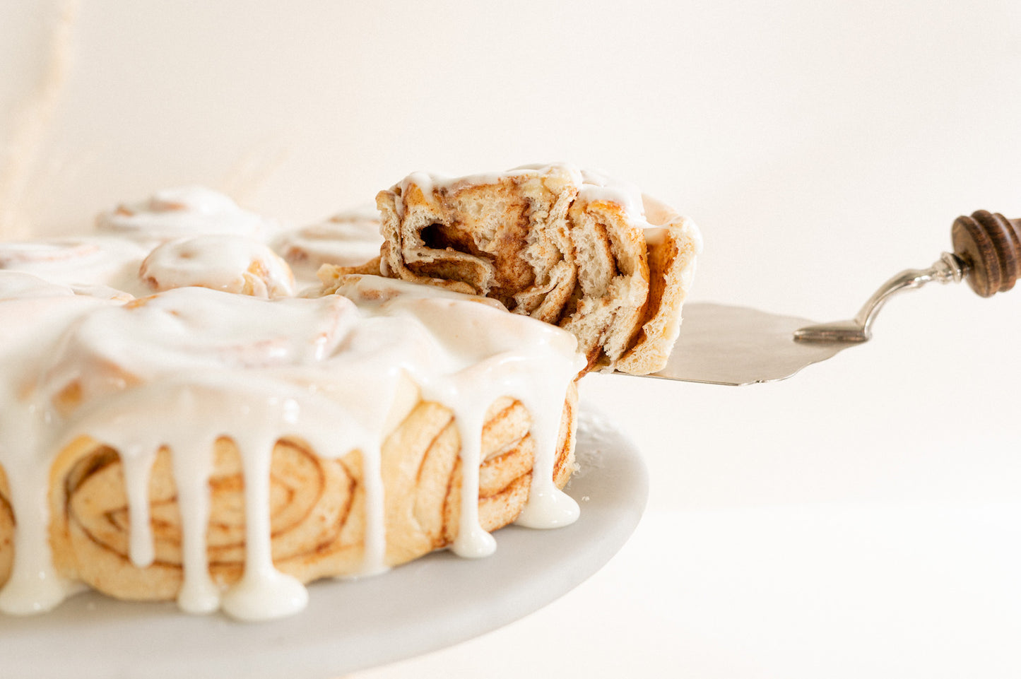 Cinnamon Roll Cake